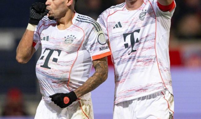 电竞娱乐-迪亚斯破门+假摔被罚离场，9人拜仁1-1勒沃库森，七连胜戛然而止