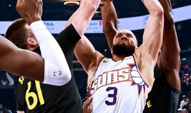 乐鱼vip-落选秀20+6+4+2追梦躺赢，狄龙空砍24分，勇士逆转太阳创NBA纪录